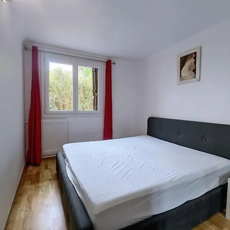 Bel A St Maur Apartment *